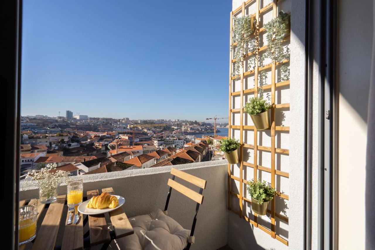 Gaya Avenue Flats - Elegant Contemporary Flats With Balcony Apartment Vila Nova de Gaia Exterior photo