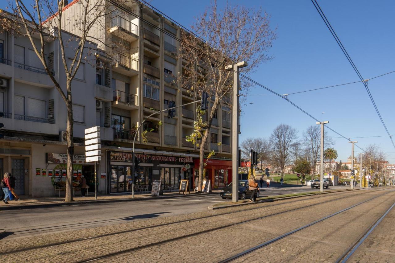Gaya Avenue Flats - Elegant Contemporary Flats With Balcony Apartment Vila Nova de Gaia Exterior photo