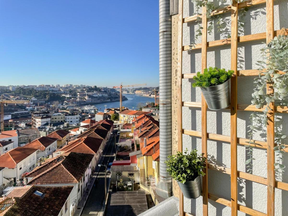 Gaya Avenue Flats - Elegant Contemporary Flats With Balcony Apartment Vila Nova de Gaia Exterior photo