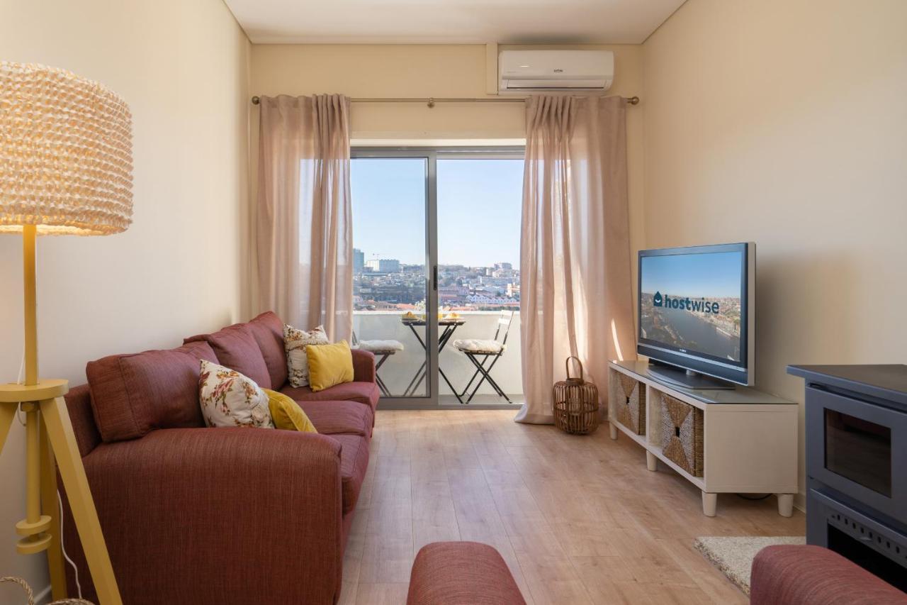 Gaya Avenue Flats - Elegant Contemporary Flats With Balcony Apartment Vila Nova de Gaia Exterior photo